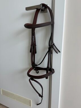 Arion Sellier Brown Leather Horse Bridle with White Stitching Full
